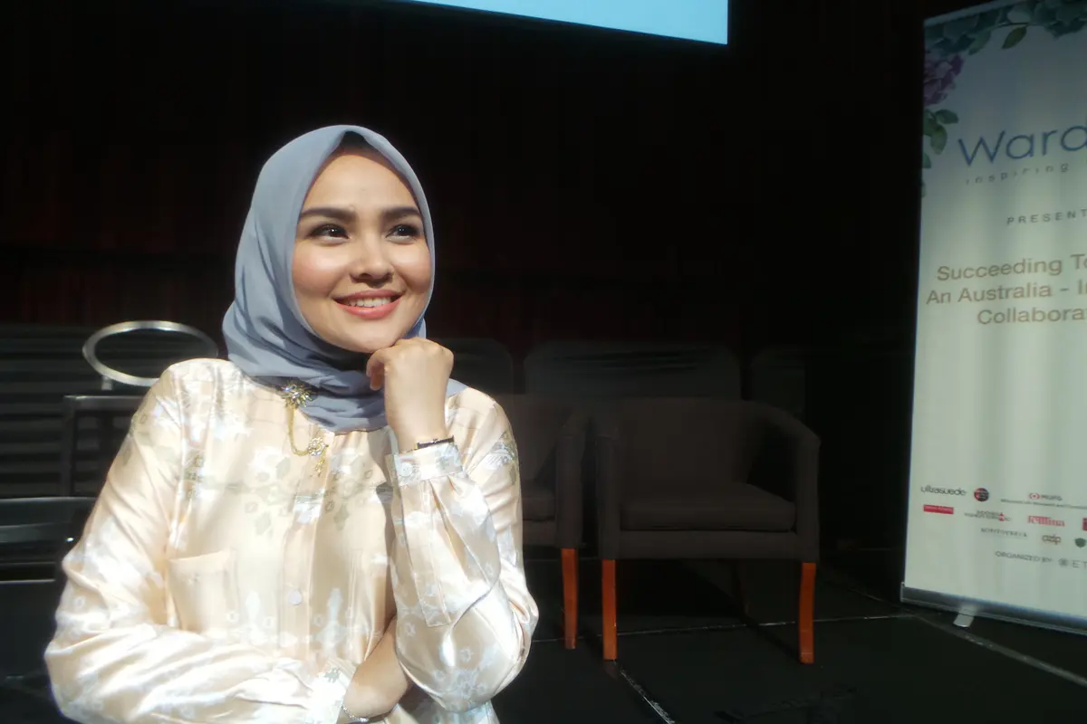 Ria Miranda Luncurkan Koleksi Terbarunya Takana di Melbourne