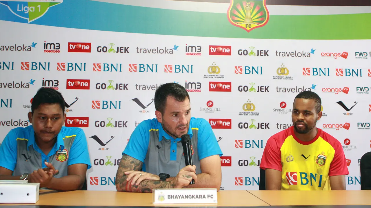 Pelatih Bhayangkara FC Simon McMenemy