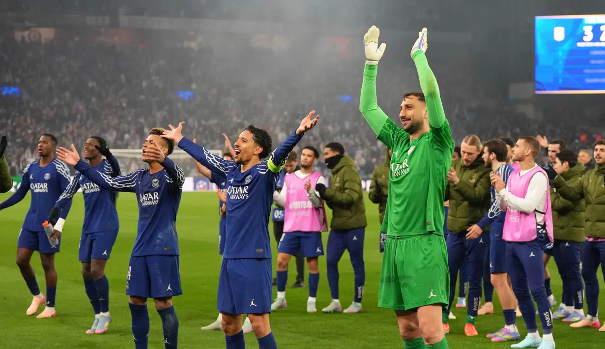 Paris Saint-Germain (PSG) meraih tiket ke semifinal Liga Champions usai menang agregat 5-4 (3-1 dan 2-3) atas Aston Villa di perempat final. (AP Photo/Frank Augstein)