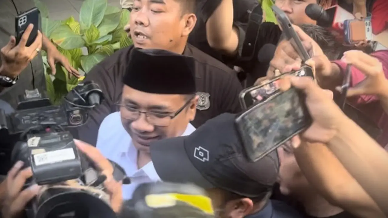 Eks Menteri Agama (Menag) Yaqut Cholil Qoumas merampungkan pemeriksaannya hari ini di Komisi Pembetantasan Korupsi (KPK).