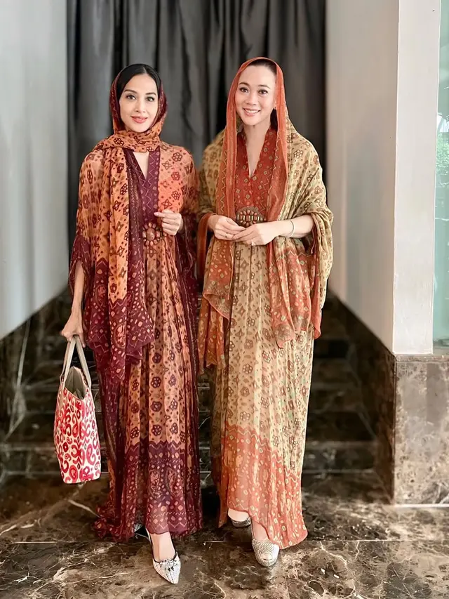 Model Dress Panjang Diah Permatasari