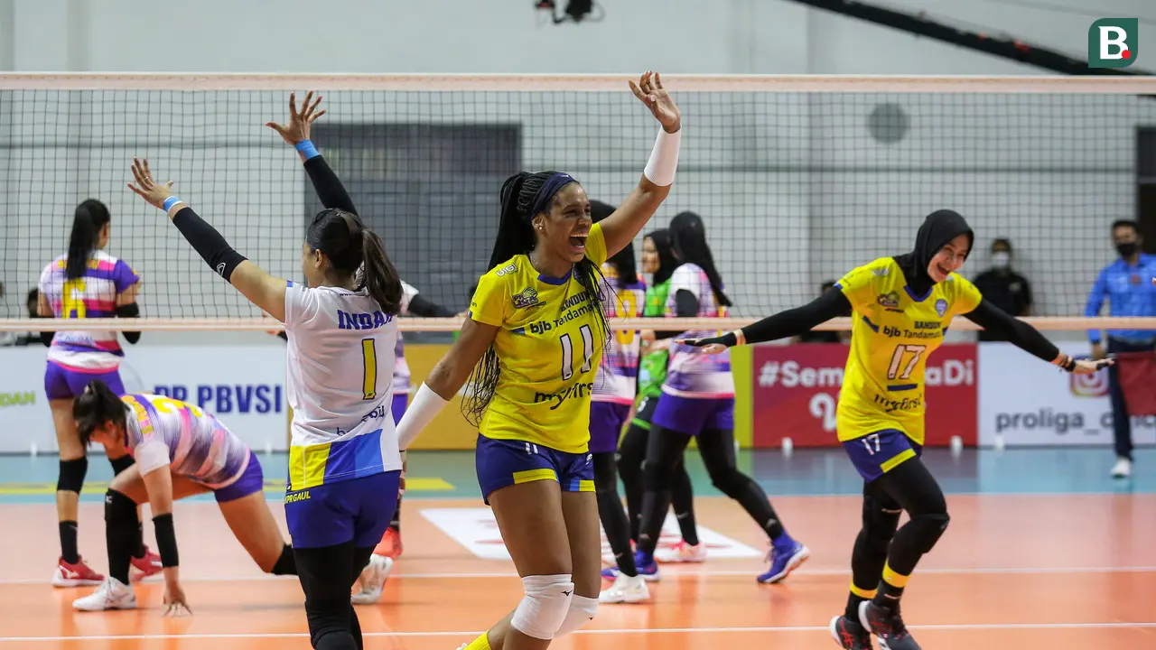 Foto: Ekspresi Cantik Pemain Bandung bjb Tandamata usai Lolos ke Final Proliga 2022