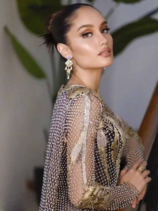 Cinta Laura (Foto: Instagram/claurakhiel)