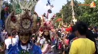 [VIDEO] Parade Mobil Hias-Kostum Unik Hiasi Bundaran HI