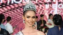 Hang Manita berusia 23 tahun saat dirinya dinobatkan sebagai Miss Universe Kamboja 2022 pada maam final yang digelar 15 Juni 2022. Ia akan mewakili Kamboja di Miss Universe 2022. (Instagram/nita_hang)