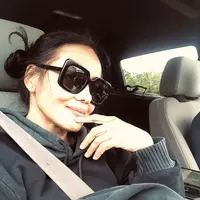 Potret terbaru Atiek CB penyanyi era 80-an yang tinggal di Amerika. (Sumber: Instagram/atiekcb.official)