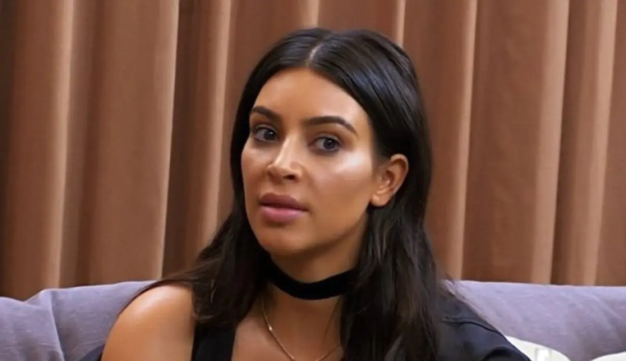 Kim pun benar-benar meminta maaf dan berjanji akan lebih baik dan hati-hati saat diwawancara. (E!)