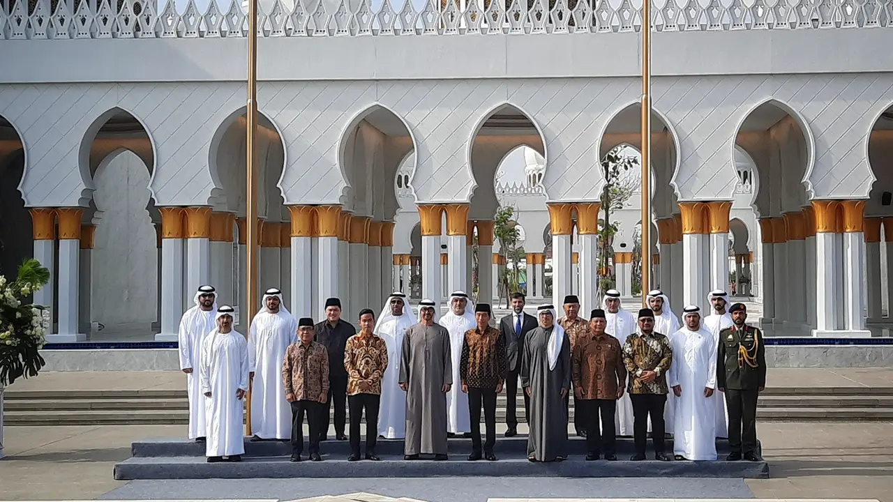 Peresmian Masjid Raya Sheikh Zayed Solo