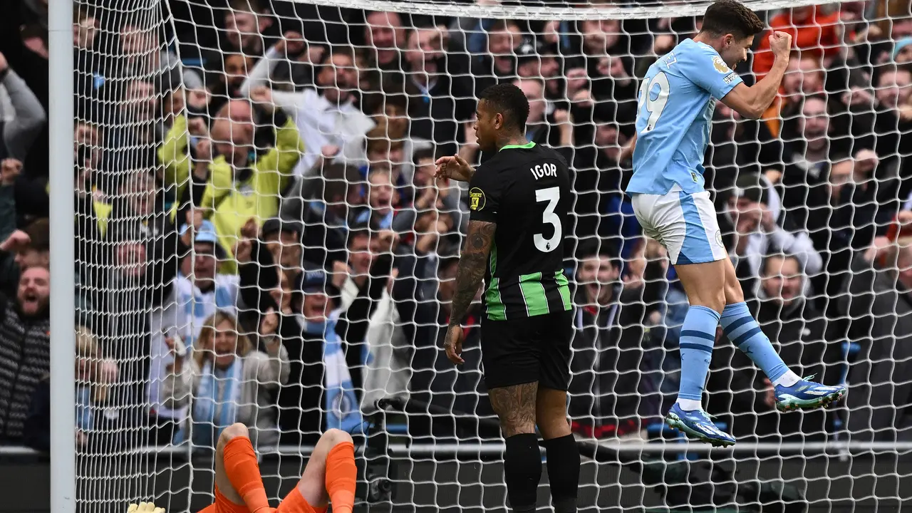 Julian Alvarez - Manchester City Vs Brighton and Hove Albion di Premier League 2023/2024