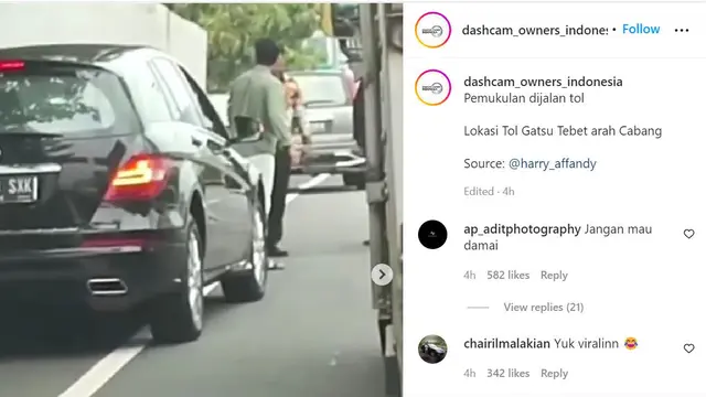 Pemukulan di Jalan Tol yang Dilakukan Pengemudi Pelat RFH (Ist)