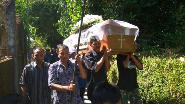 Jenazah Wiwit dimakamkan di Yogyakarta | Copyright by merdeka.com/purnomo edi