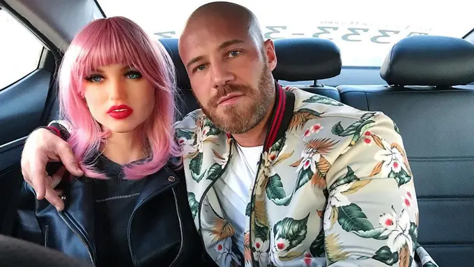 Atlet binaraga asal Kazakhstan Yuri Tolochko