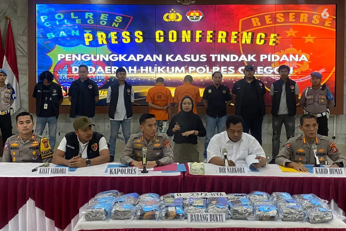 Batang Bukti Sabu 30 Bungkus di Polres Cilegon. (Selasa, 16/07/2024). (Yandhi Deslatama/Liputan6.com).