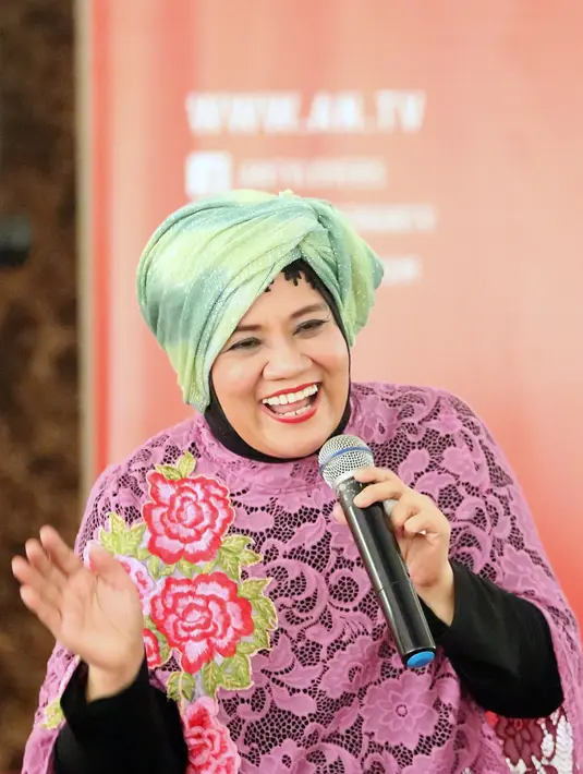 Ummi Qurotta Ayunin akan tampil sebagai pembuka dalam setiap film televisi Wanita Perindu Surga yang akan ditayangkan. Akan menyampaikan hadist yang susuai dengan landasan ceritanya. (Bambang E Ros/Bintang.com)