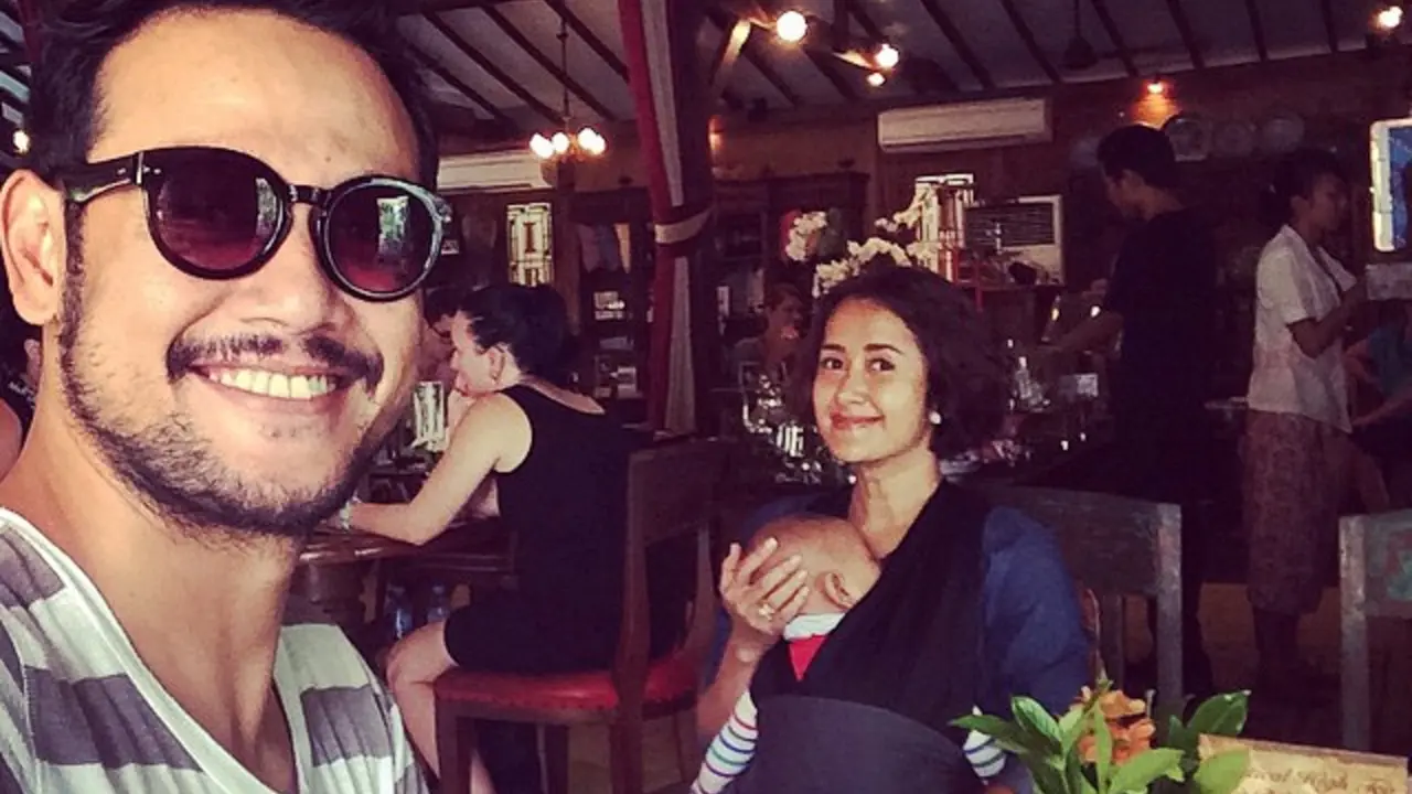 Dwi Sasono dan Widi Mulia