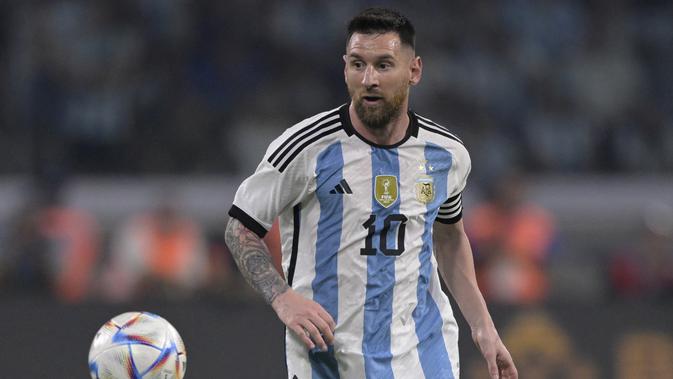 <p>Kapten Timnas Argentina, Lionel Messi, mencetak hattrick ke-57 sepanjang kariernya saat tampil melawan Curacao pada FIFA Matchday, Rabu (29/3/2023) pagi WIB. (AFP/Juan Mabromata)</p>