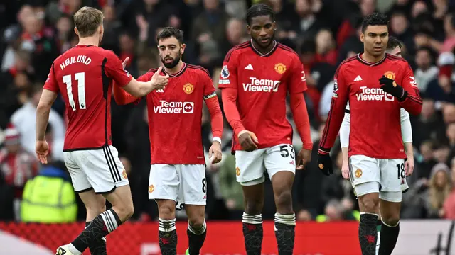 Manchester United Vs Liverpool di Premier League 2023/2024.