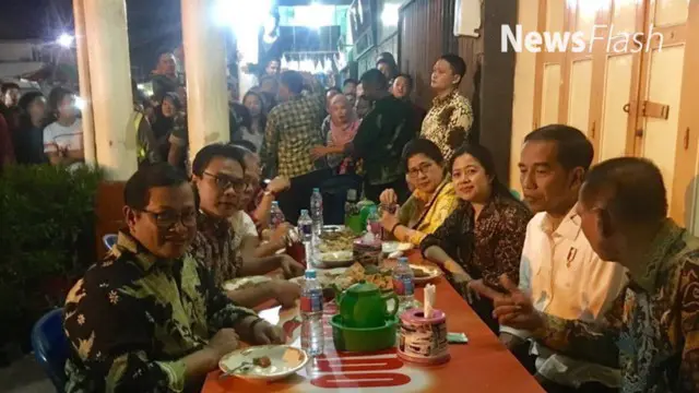 NEWS FLASH: Makan Malam Jokowi di Pasar Hongkong Sedot Perhatian Warga