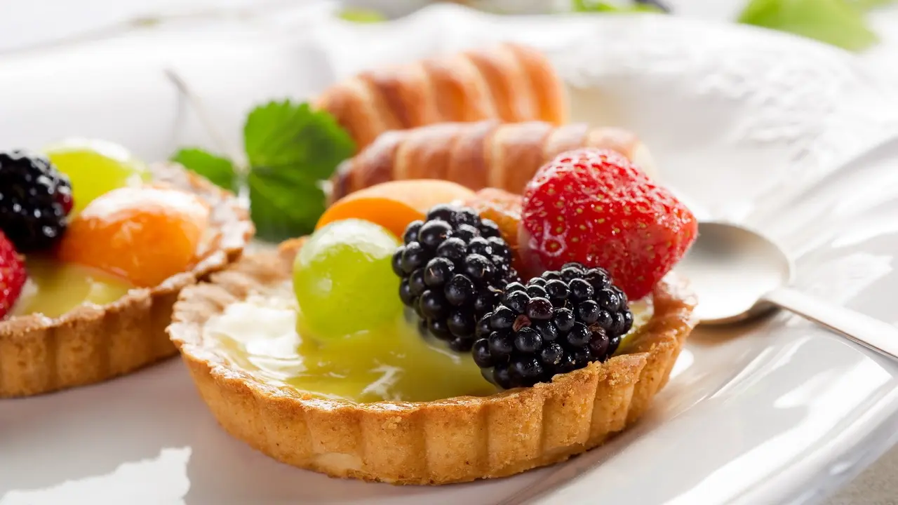[Bintang] Resep Kue Tart Buah Mudah untuk Inspirasi Menu Idul Fitri