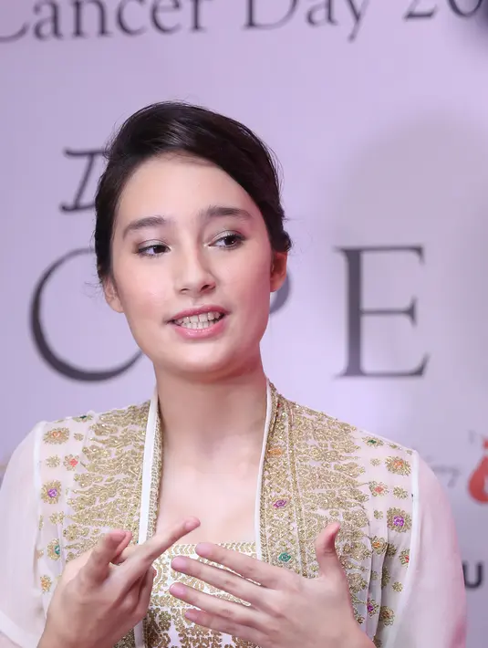 Film yang disutradari Adilla Dimitri itu membuat Tatjana Saphira terus memperbaiki pola hidup. (Andy Masela/Bintang.com)