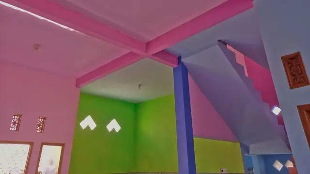 Gagal Estetik, 6 Potret Dinding Rumah Warna-Warni Ini Malah Bikin Pusing