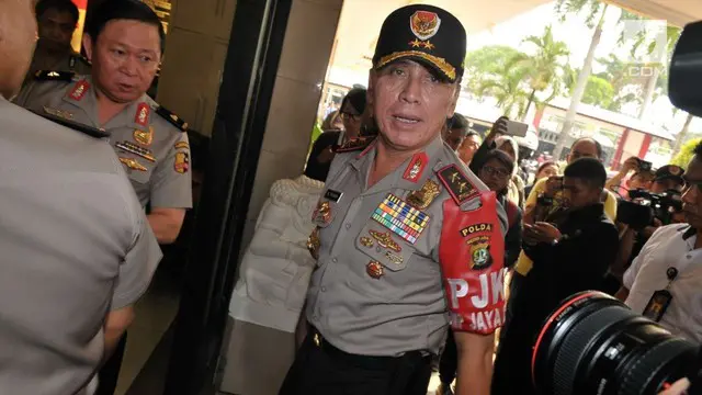 Kapolri Jenderal Polisi Tito Karnavian merotasi kursi Kapolda Metro Jaya yang kini diduduki Irjen Mochamad Iriawan.