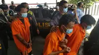 Polisi tangkap 4 pria anggota geng motor di Tangerang (Pramita/Liputan6.com).