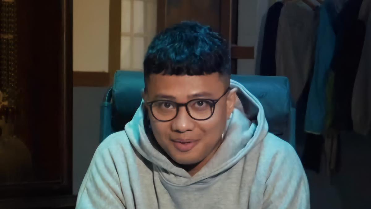 Muhadkly Acho Ditanya Lebih Seru Jadi Sutradara, Penulis Naskah Atau Aktor, Susah Banget Milihnya