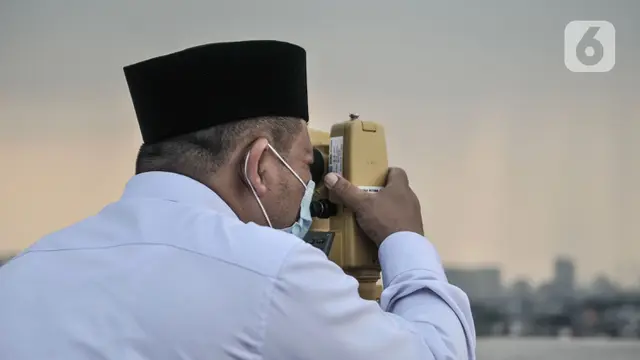 FOTO: Pantauan Hilal Kanwil Agama DKI Jakarta Terhalang Mendung dan Hujan