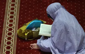 Apakah Boleh Menghadiahkan Al-Fatihah untuk Diri Sendiri dalam Islam? Simak Hukum Lengkap Tata Caranya