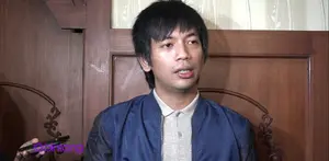 Kesibukan membuat Rian d'Masiv belum sempat berbuka puasa di rumah bersama anak dan istri.