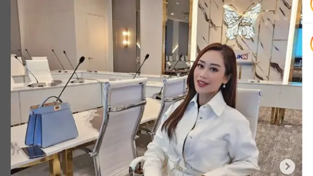 Poppy Capella National Director atau Pemegang Lisensi Miss Universe Indonesia (Foto: instagram poppycapella_)