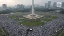 Ribuan warga mengikuti Aksi Akbar Aliansi Rakyat Indonesia Bela Palestina atau Aksi Bela Palestina di Monas, Jakarta Pusat, Minggu (5/11/2023). (merdeka.com/Imam Buhori)