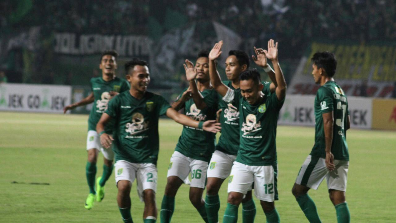 Persebaya Surabaya ke puncak klasemen Grup 5 Liga 2. (Liputan6.com/Dimas Angga P)