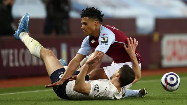 FOTO: Manchester City Lumat Aston Villa di Villa Park Stadium