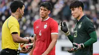 Timnas Thailand dipaksa mengakui kekalahan 0-5 dari Jepang pada laga eksibisi jelang Piala Asia 2023 yang digelar di Japan National Stadium, Tokyo, Senin (1/2/2024) siang WIB. (AFP/Richard A. Brooks)