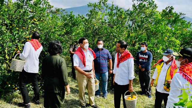 Perbaikan Jalan Desa Kutambelin, Belum Rampung Sudah Pangkas Waktu Tempuh Dua Jam