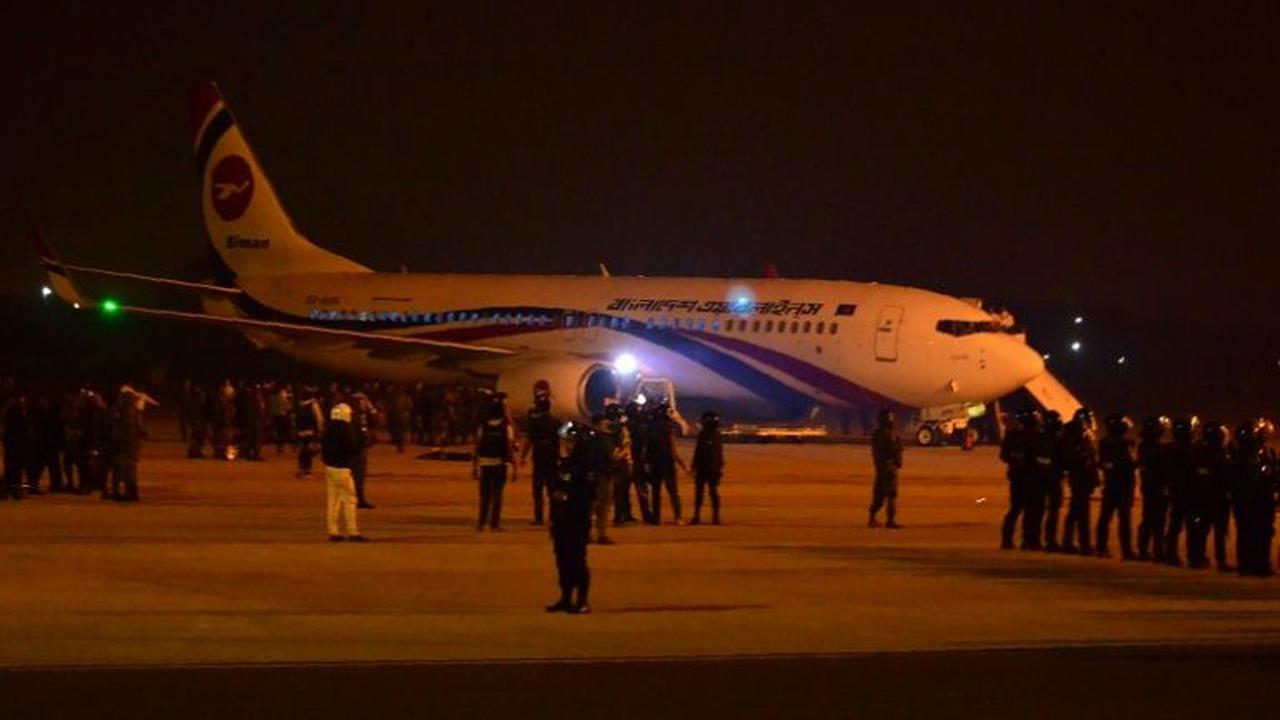 Dugaan upaya pembajakan membuat pesawat Biman Bangladesh Airlines mendarat darurat di Chittagong (AFP)