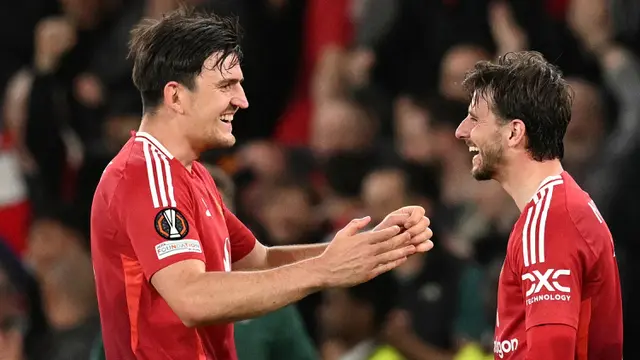 Manchester United Tantang Tottenham Hotspur
