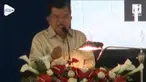 Wakil Presiden RI Jusuf Kalla menyampaikan kuliah umum di Universitas Pembangunan Nasional Veteran Yogyakarta, Minggu (4/11). Ia meminta mahasiswa tidak mencari pilihan selain daftar menjadi PNS, alasannya apa ya?