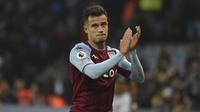 Coutinho tak membutuhkan waktu lama untuk membuat dampak buat tim barunya. Dia berhasil menjebol gawang Manchester United pada menit ke-82. (AP/Rui Vieira)