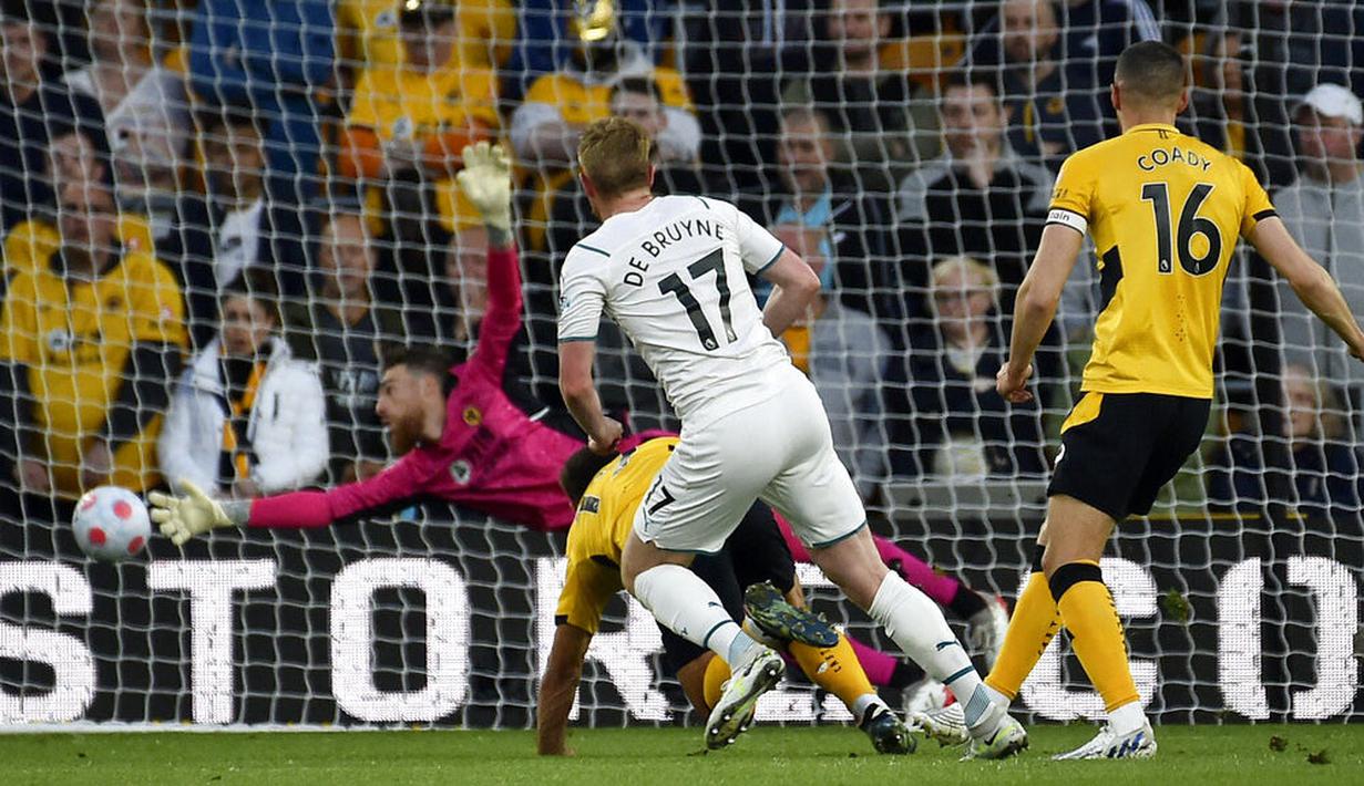 Kevin De Bruyne, menjadi bintang kemenangan dengan memborong empat gol alias quattrick. (AP/Rui Vieira)