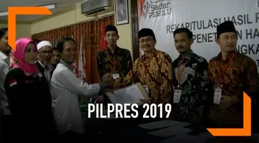 KPU Kota Tangerang telah selesai melakukan rekapitulasi suara Pemilu 2019. Hasilnya, Prabowo-Sandiaga berhasil mengungguli Jokowi-Ma'ruf di kota Tangerang.