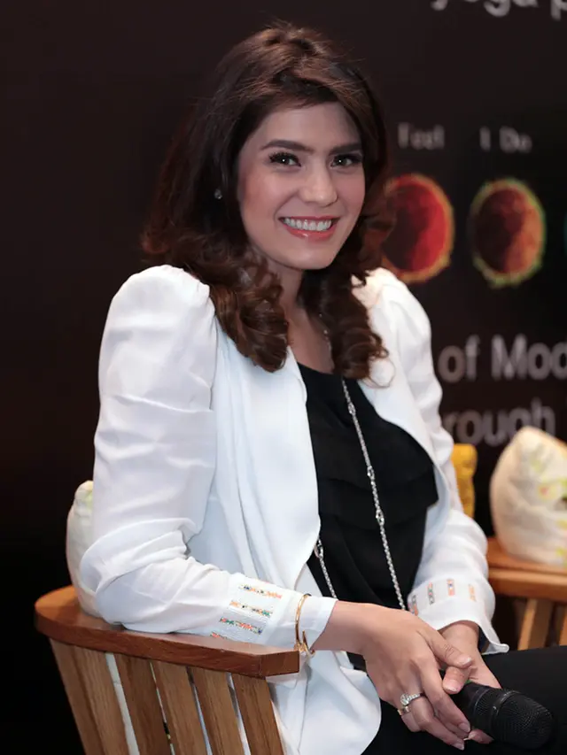 [Bintang] Carissa Putri