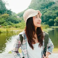 Ilustrasi perempuan awet muda dan menggemaskan/copyright freepik.com/tirachardz