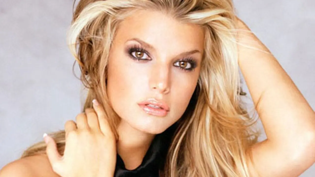 Jessica Simpson Tak Pernah Sesali Masa Lalu