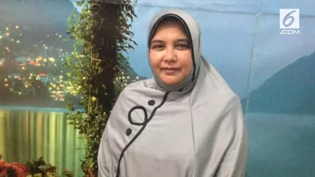 Fatimah Husein Assegaff atau akrab disapa Kak Ema tidak menampik kedekatan antara Rizieq dan Firza. Namun, kedekatan itu hanya sebatas guru dan murid dalam sebuah pengajian.