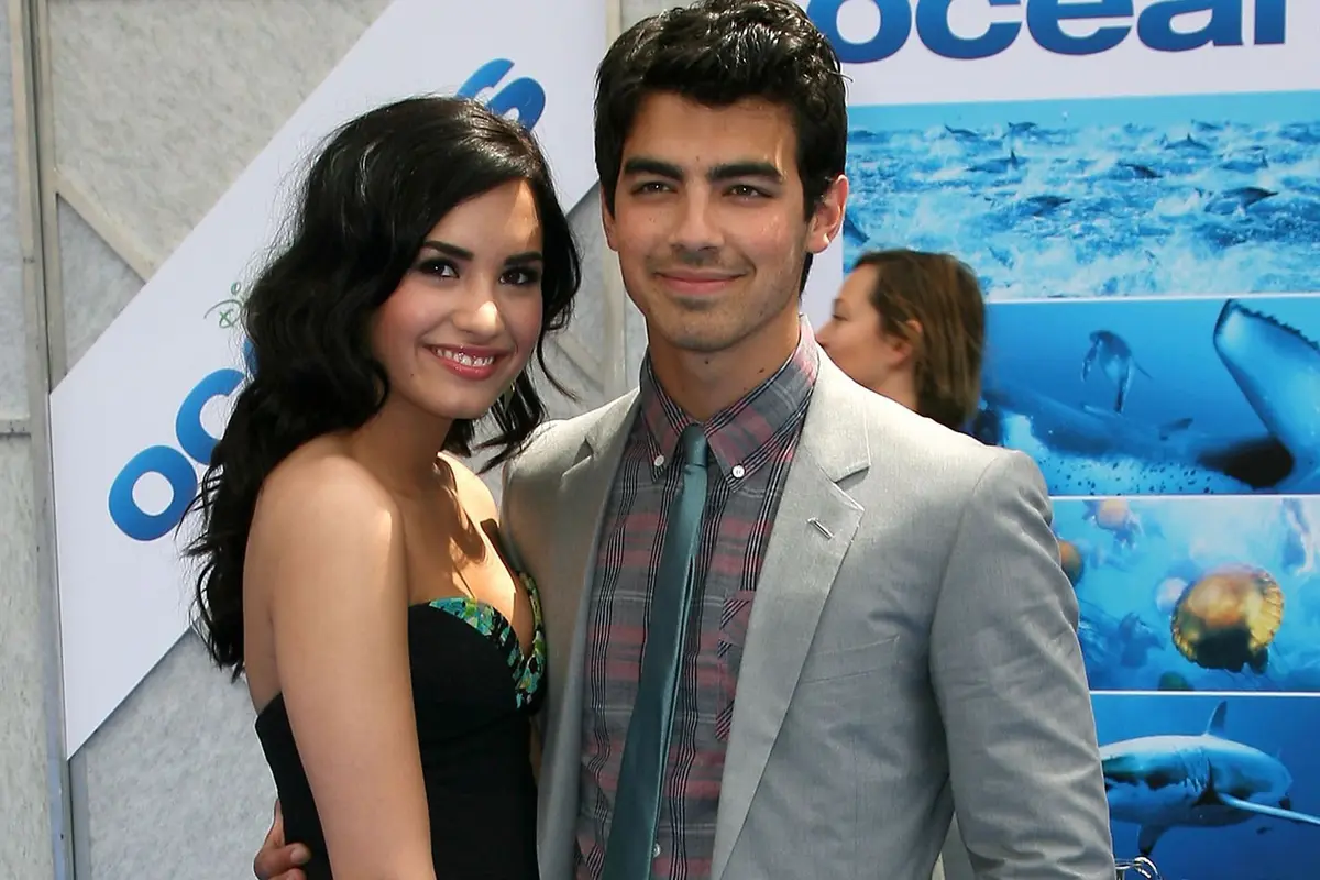 Joe Jonas dan Demi Lovato