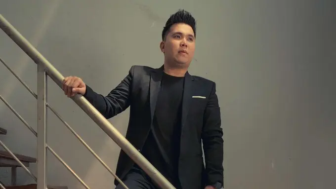 [Fimela] Michel Benhard