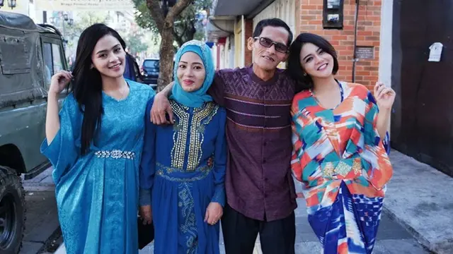 Jarang Tersorot, Ini 5 Potret Ibu Jenita Janet yang Awet Muda